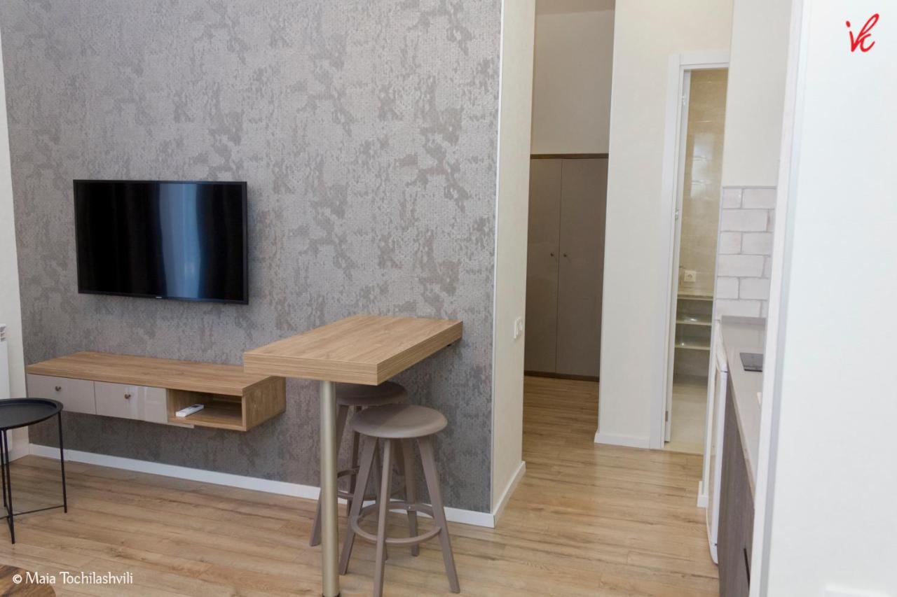 Aura Sameba, Luxury Apartment تبليسي المظهر الخارجي الصورة