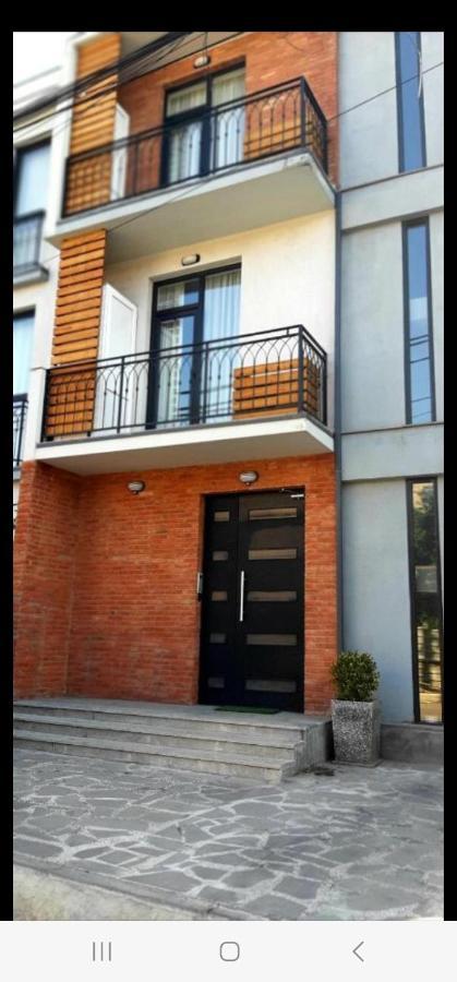 Aura Sameba, Luxury Apartment تبليسي المظهر الخارجي الصورة